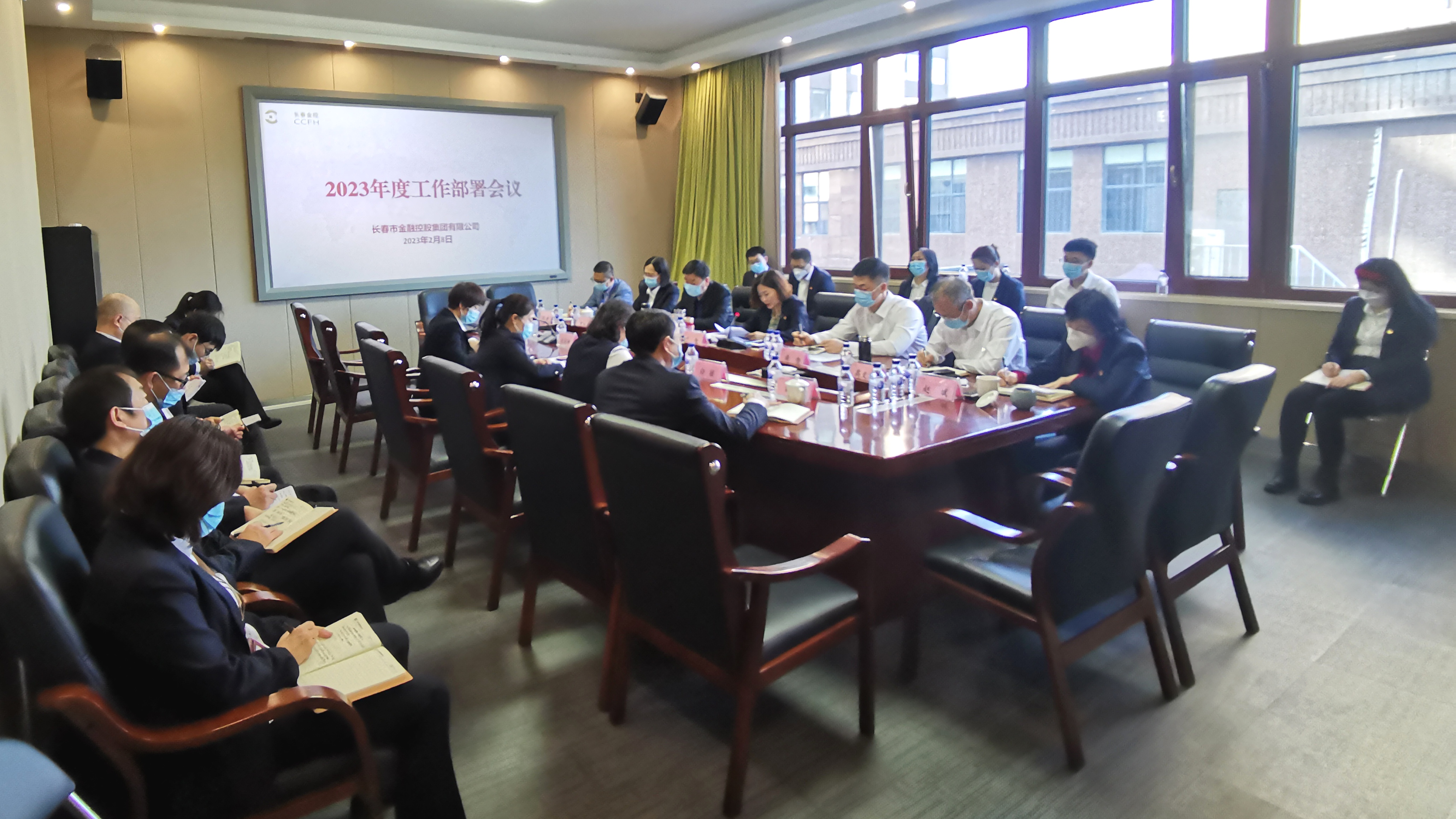 在穩(wěn)中求進中出亮點、做特色、勇突破